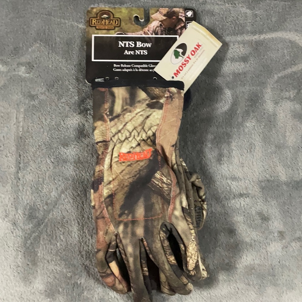 New RedHead, Mossy Oak Bow gloves, Size M